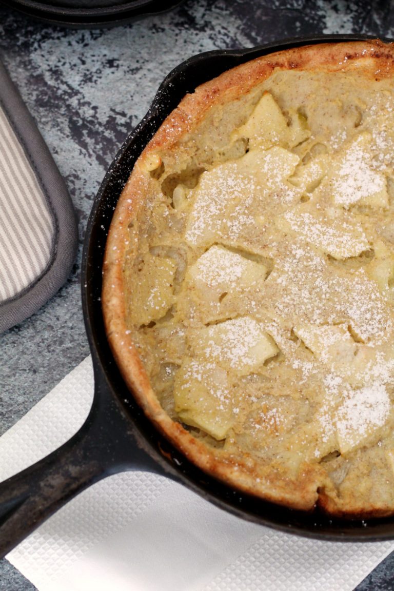 Apple Cinnamon Dutch Baby