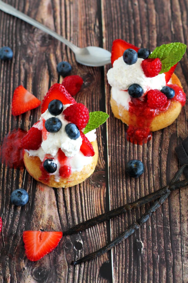 Berry Shortcake Sundaes with Strawberry Sauce