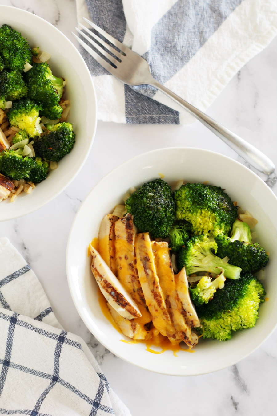 cheesy chicken and broccoli rice bowl