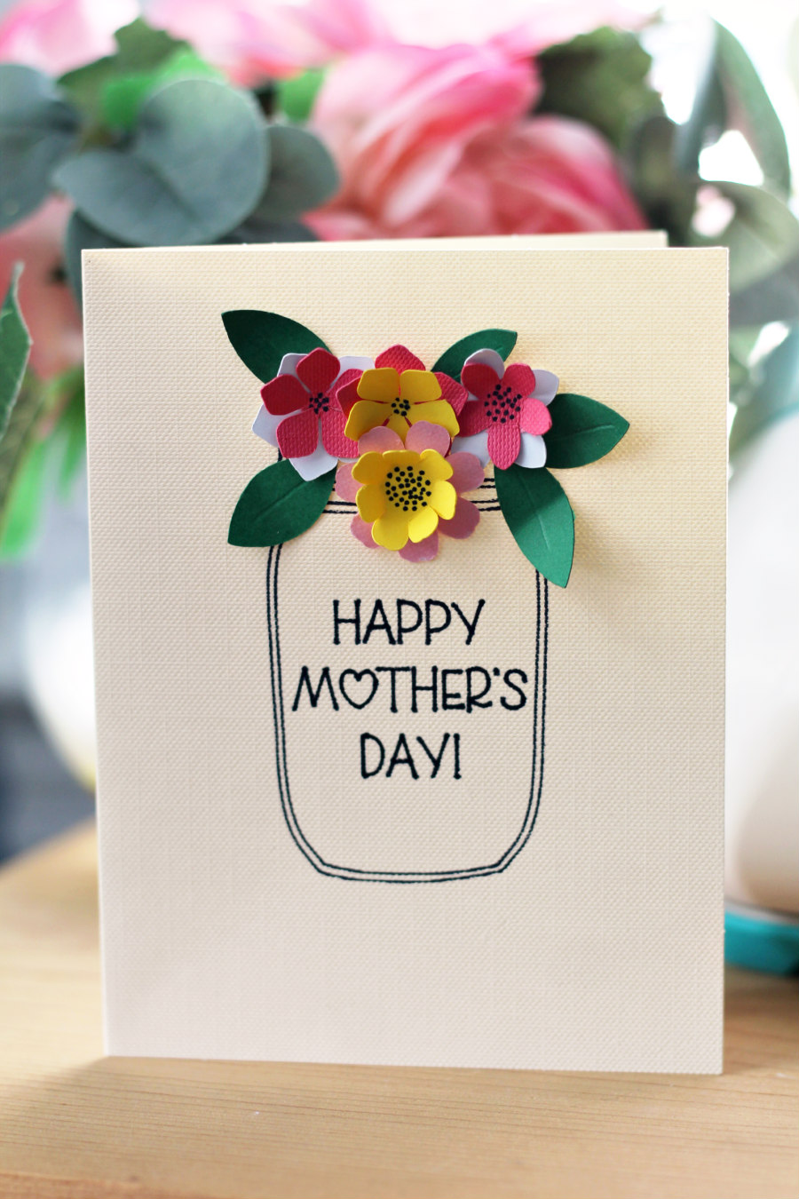 3D Mother's Day Card made with the Cricut Joy, cardstock, and a Cricut Joy pen.